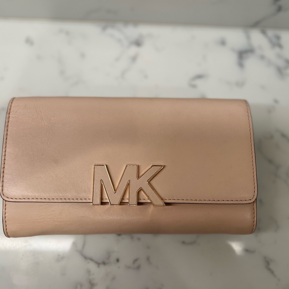 Michael Kors Florence wallet